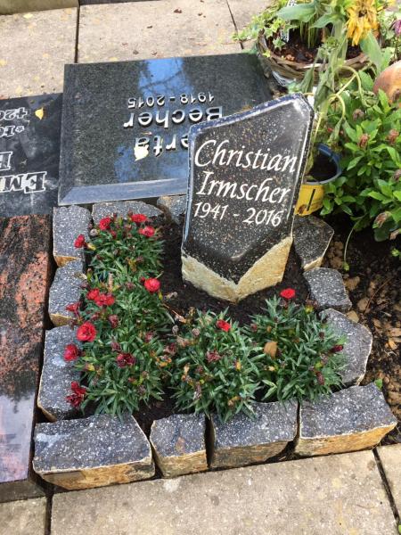 Zum Vergrößern bitte anklicken. Zum Vergrößern bitte anklicken.